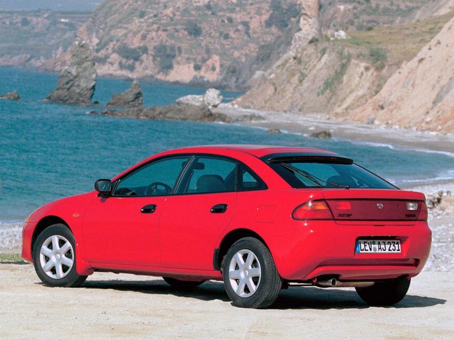  Mazda 323 F 1994 года  (фото 4 из 4)